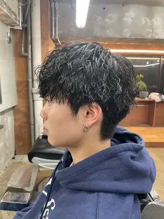 ショート カラー パーマ ヘアアレンジ メンズ 亀井隆汰/メンズ専門 パーマ/フェード可のヘアスタイル