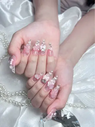 ネイル Lyna 池袋のネイルデザイン