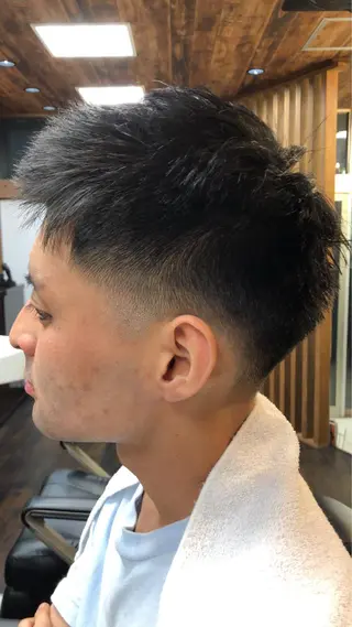 ショート メンズ 佐藤 優也のヘアスタイル