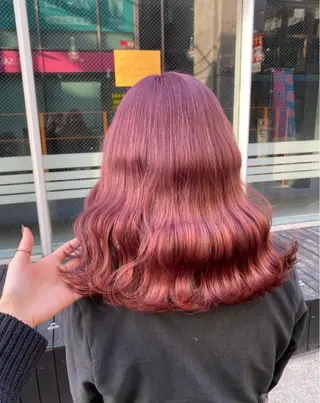 セミロング カラー 地雷系・アイドル オタク🪄🎀さらんのヘアスタイル