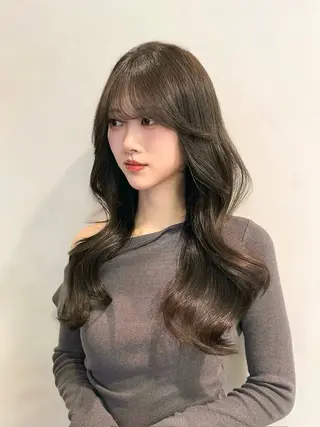 ロング 透明感カラー/ 大阪/SHION🍒のヘアスタイル