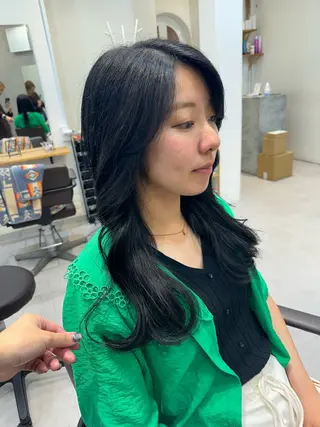 セミロング カラー 似合う髪型見つけます AYAKAのヘアスタイル