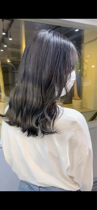 セミロング カラー きよはらちさき🍑 柔らかカラー🌱🫧のヘアスタイル
