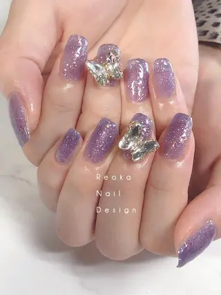 ミディアム ネイル Blowe ニュアンスのネイルデザイン