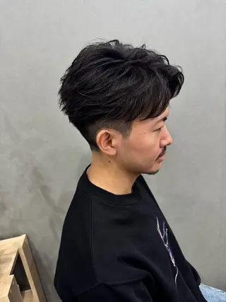 ショート パーマ メンズ ✨ブリーチ無しWカラ ー・メンズ✨佐藤秀太のヘアスタイル
