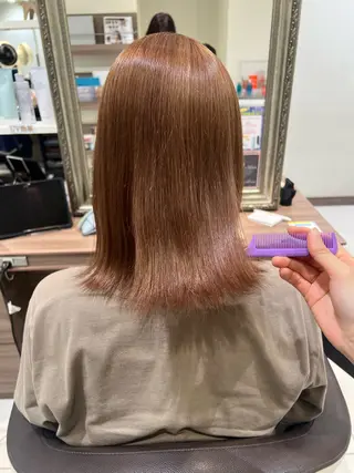 カラー 阪本 紀乃のヘアスタイル