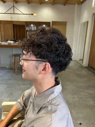 ショート パーマ メンズ 佐藤 悠生 メンズパーマ.カットのヘアスタイル
