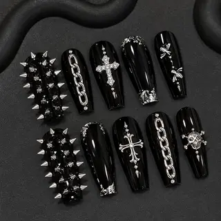 ネイル AUREA Nail 心斎橋店のネイルデザイン