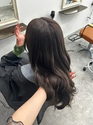ロング カラー 木藤 優杏のヘアスタイル
