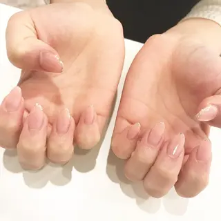 ネイル 板垣 綾乃のネイルデザイン