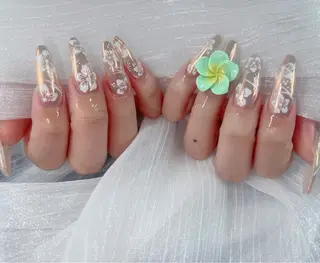 ネイル cher loydのネイルデザイン