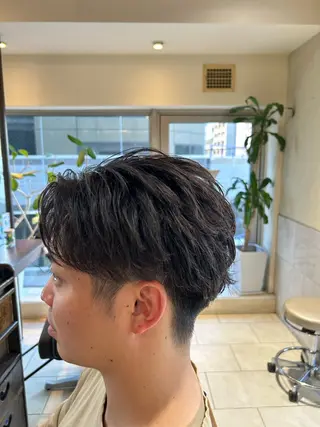 ショート メンズ ✨髪質改善✨ハイトー ンカラー⭐️藤沢のヘアスタイル
