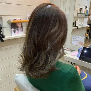 ショート カラー パーマ ヘアアレンジ メンズ キッズ ネイル マツエク・マツパ Saffyハリウッド トリートメント◎のヘアスタイル