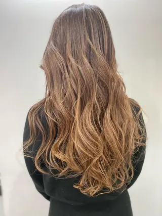ロング カラー レイヤーカット 赤み消し　店長/大和のヘアスタイル