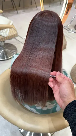 ロング 縮毛矯正✨🫧 レイヤー川村利幸のヘアスタイル