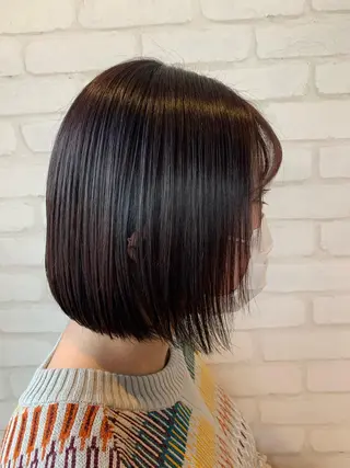 ミディアム カラー 秋葉 万柚子のヘアスタイル