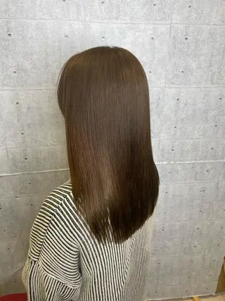 ロング MEGU/layer cut/透明感カラーのヘアスタイル