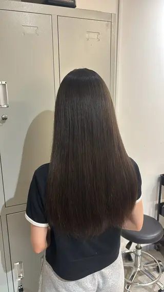 ロング 🩰韓国風艶カラー /暗髪透明感カラーのヘアスタイル