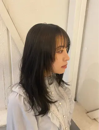 セミロング カラー iso chihiroのヘアスタイル