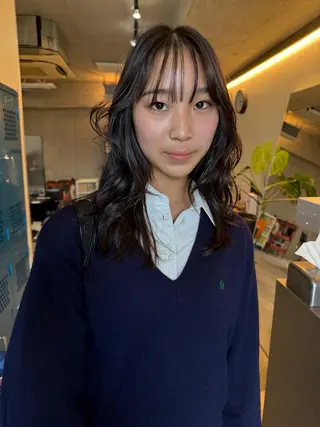 ミディアム レイヤーカット\ウル フ　chinatsuのヘアスタイル