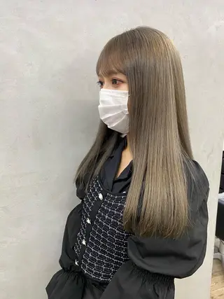 セミロング カラー ヘアアレンジ ブリーチダブルカラー 元町三宮/三ノ宮のヘアスタイル