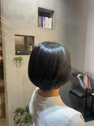 ミディアム カラー 艶カラー/ベージュ/ ショート/安岡哲兵のヘアスタイル