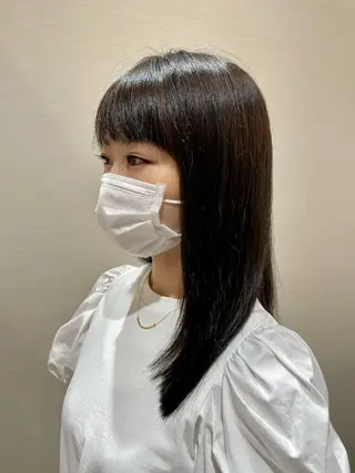 セミロング 伊原 瑛里のヘアスタイル