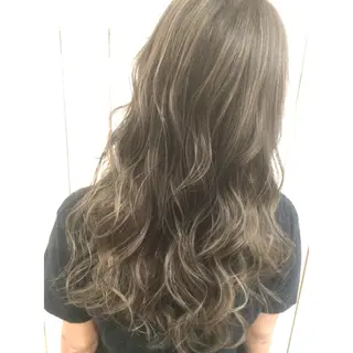セミロング カラー 井上 一平のヘアスタイル