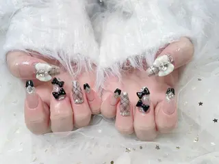 ネイル Mei Salon 長さ出し専門店のネイルデザイン