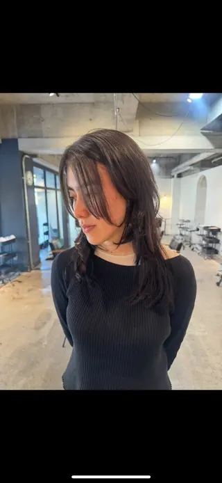 ミディアム 佐藤 世怜奈のヘアスタイル