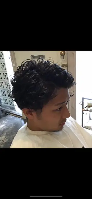 ショート ミルクティーベージュ ブリーチ 店長 清水のヘアスタイル