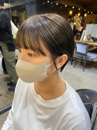 ショート カラー 透明感カラー🌿 グレージュ🐺陽介のヘアスタイル