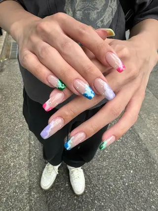ネイル LAVISH 大和店 🤱子連れ大歓迎のネイルデザイン