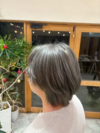 カラー 林 玲奈のヘアスタイル