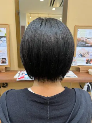 ショート Greens Yokoのヘアスタイル