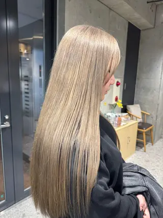ロング 🎀ダブルカラー hinata🎀のヘアスタイル