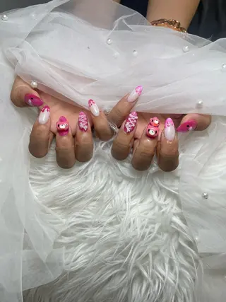 ネイル 🌈 Laule'aのネイルデザイン