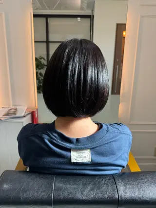 ショート カラー Queens Yukikoのヘアスタイル