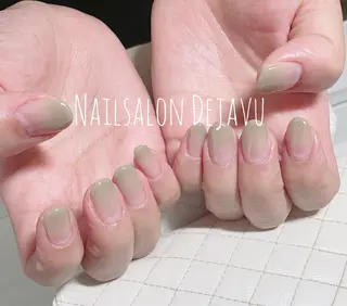 ネイル Nail salon Dejavu 🌿のネイルデザイン