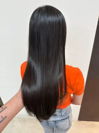 ロング イワカワ カズキのヘアスタイル