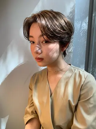 ショート カラー パーマ ヘアアレンジ 松田 亮葉のヘアスタイル