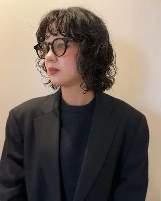 ショート パーマ yukie/ パーマ/ハイトーンのヘアスタイル