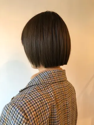 ショート カラー 安藤 佑衣のヘアスタイル