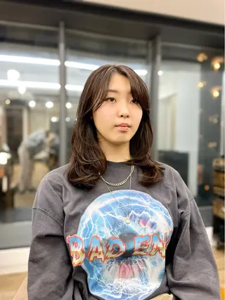 ミディアム カラー パーマ ヘアアレンジ メンズ キッズ ネイル マツエク・マツパ アイブロウ 似合せレイヤー/ 柔らか透明感カラーのヘアスタイル