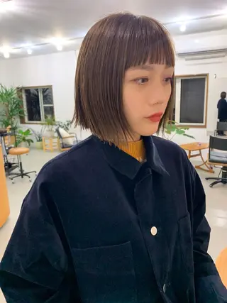 ショート カラー Spiel KOMOのヘアスタイル