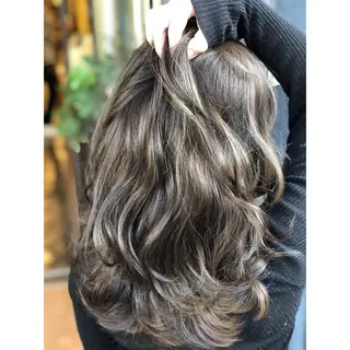 ロング カラー パーソナルカラー診断 できます 木曽 主博のヘアスタイル