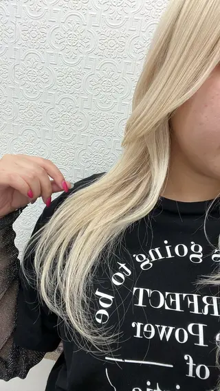 ロング 🎀透明感カラー /ハイトーン🎀のヘアスタイル