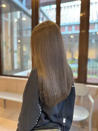 カラー AYATO 'のヘアスタイル