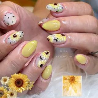 ネイル MIRA NAILROOMのネイルデザイン