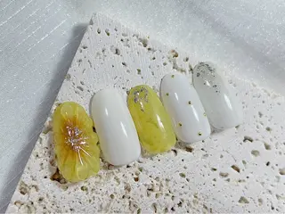 ネイル mogunail &blowのネイルデザイン